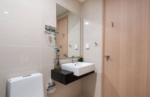 Phu Nhuan Hotel | Gin House - Golden Mansion APT Phu Nhuan