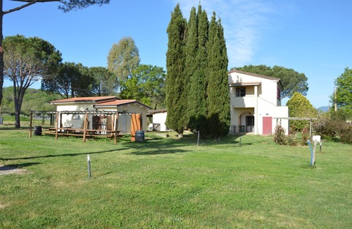 Castiglione della Pescaia Apartamento | Ginestra - Cozy, bright vacation apartment with pool, large garden near the sea