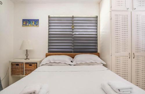 Runaway Bay Apartamento | Ginger Mango Garden Apartment-Beach-5min Drive, 1 hr Montego Bay, 25 mins Ocho Rios, Continental Breakfast