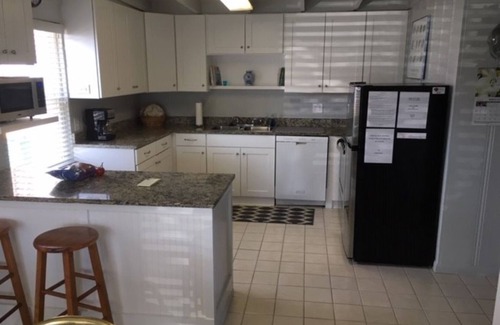 Crystal Beach Cabaña | Ginnys Cozy Beach Cottage