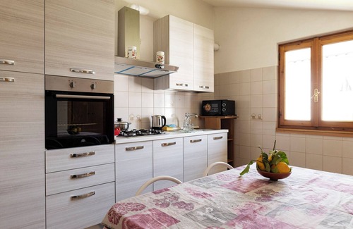 Tavernola Apartamento | Gioia del Verde - space, terrace and lake view