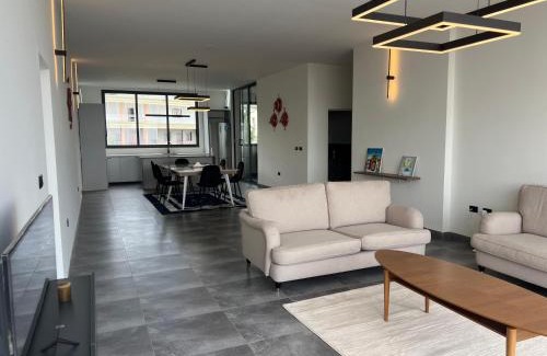 Yeka Apartamento | Girar Apartments