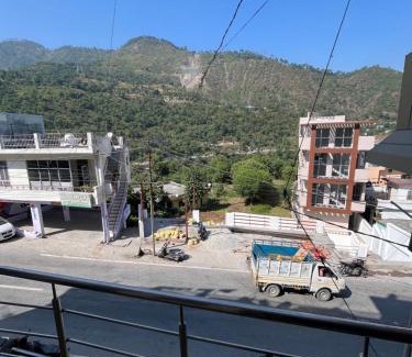Rudraprayag Casa | GIRISH ALAY HOME STAY