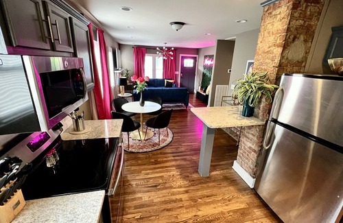 Radnor Casa | Minutos al centro de la ciudad - Adorable casa recién remodelada!