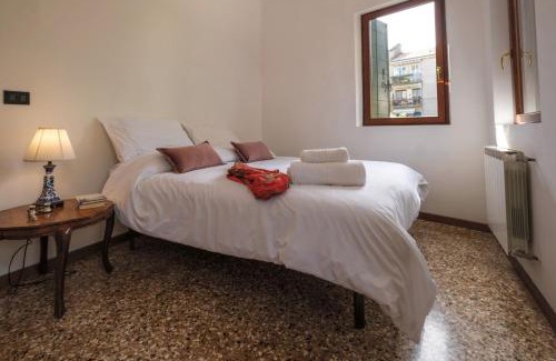 Cannaregio Casa | Giselda Courtyard Retreat