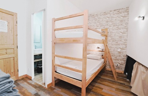 Saint-Cyr-sur-Loire Casa | Gite Étape Pour Amoureux du Vélo Azay Centre 12p