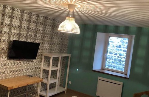 Saint-Victor-la-Riviere Apartamento | Gite 10pers 5 min de besse