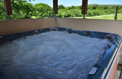Plogonnec Casa | Gite 2 - gîtes de Lopéau con piscina y spa