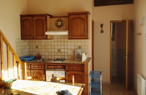 Esparron-de-Verdon Casa | ALQUILER DE 3 HABITACIONES de 35 M2 y TERRENO Para 2/4 personas