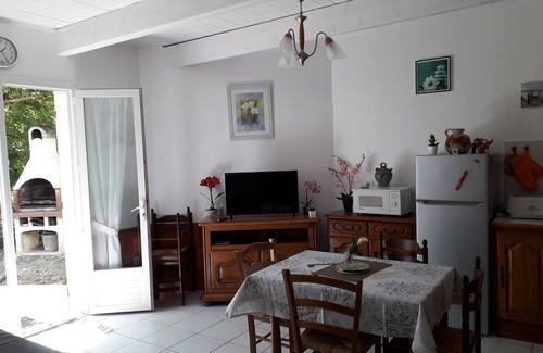 Lalbenque Cabaña | Casa rural de 40 m2 independiente, tranquila asegurada, animales aceptados.
