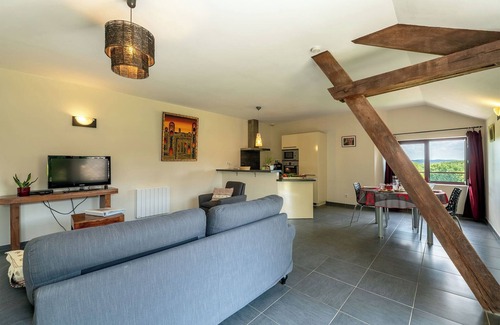 Ajat Apartamento | Gîte “Amélie” – Softness and Light for 1 to 2 Adults