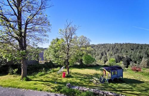 Lapte Casa | Gite atypique 14 couchages en pleine nature