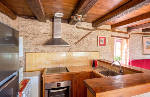 Azerat Cabaña | Casa rural Azerat, 2 dormitorios, 4 personas