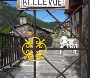 Nohedes Apartamento | Gite Bellevue avec cheminée et bois offert