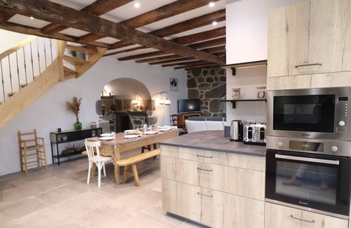 Besse Cabaña | Gite Besse, 4 bedrooms, 8 persons