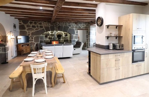 Besse Cabaña | Gite Besse, 4 bedrooms, 8 persons