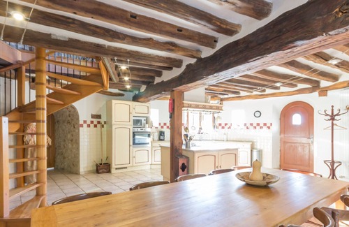 Cernay-la-Ville Cabaña | Gite Cernay-la-Ville, 4 bedrooms, 8 persons