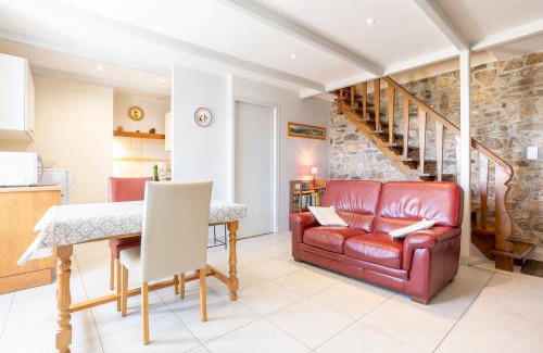 Mahalon Casa | Gite Cheminée, Kerantum, Au Calme