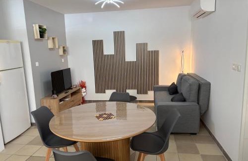 Nissan-lez-Enserune Casa | gite chez Galinette