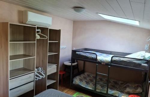 Saint-Flour Apartamento | Gite Chez Tiane Saint-Flour-l'étang
