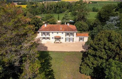 Sainte-Hermine Casa | Gite D'exception en Vendée Jusqu'à 25 Personnes