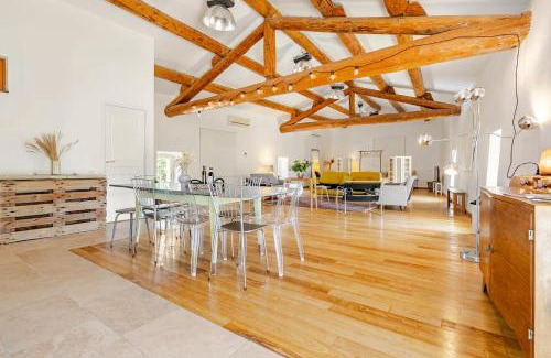 Oppede Casa | Gite dans un Mas Provençal avec Jacuzzi