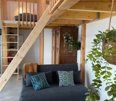 Beziers Apartamento | Gite de 2 à 5p avec piscine sur domaine 3Ha