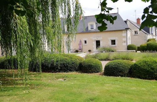 Fougeres-sur-Bievre Casa | Gite de la Gardette With large garden, private swimming pool not overlooked
