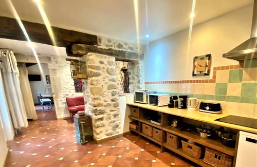 Vallon-Pont-d'Arc Casa | Gite DE Groupe 18p 9ch 450m2 Patio Piscine Interieure Chauffee
