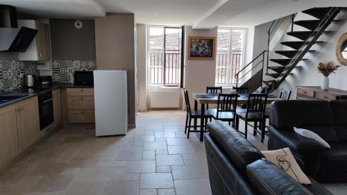 Beine Casa | GITE DE L'AETI JACUZZI PISCINE