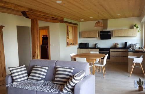 Hultehouse Casa | Gîte de l'Oberland on the edge of the forest