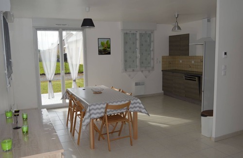 Saint-Laurent-sur-Mer Casa | Omaha beach sea cottage