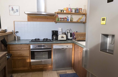 Domme Cabaña | Albergue Dordogne, 5 habitaciones, 5 baños para 9 personas. Encanto y espacio.