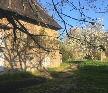 Jousse Casa | gite en pleine campagne au bord de la rivière