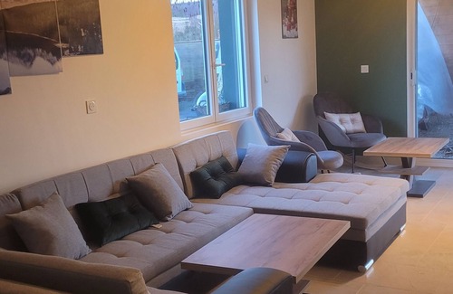 Petitefontaine Casa | Gite Exceptionnel . Bénéficiant D'un Parc au Bord dun Étang , Accès PMR
