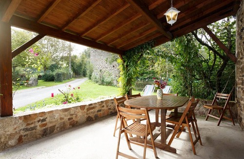 Ferrieres-sur-Sichon Cabaña | Gite Ferrières-sur-Sichon, 3 bedrooms, 7 persons