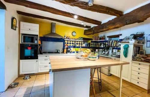 Martel Cama Y Desayuno | Gite for 25 people with swimming pool and jacuzzi