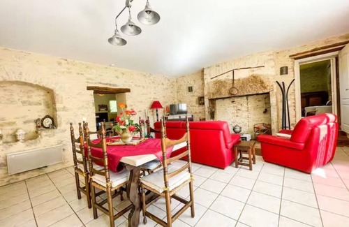 Martel Cama Y Desayuno | Gite for 25 people with swimming pool and jacuzzi