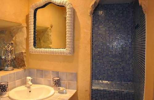 Roche-Saint-Secret Casa | Vrbo Property