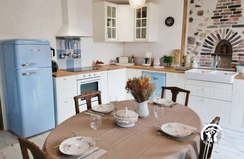 Sainte-Suzanne-and-Chammes Cabaña | Casa rural Sainte-Suzanne-et-Chammes, 2 dormitorios, 4 personas