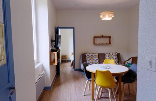 Laval-sur-Luzege Casa | Gite