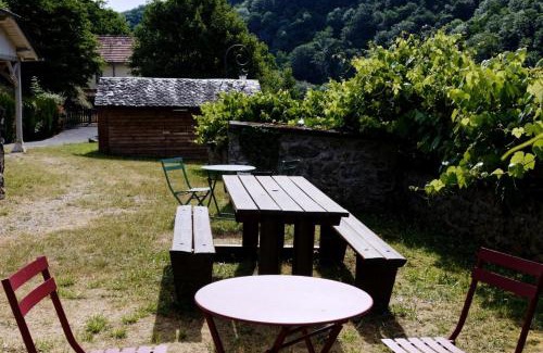 Laval-sur-Luzege Casa | Gite