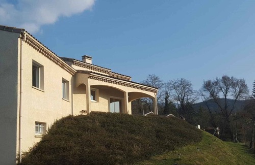 Aouste-sur-Sye Casa | Gîte/HOLIDAY HOUSE with or without small CHALETS
