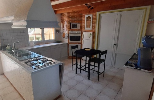 Ossun-ez-Angles Chalet De Esquí | Gîte in a small village perched on a pièmont ridge in the heart of the Pyrenees.