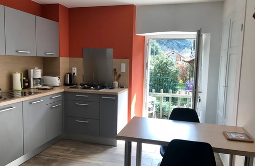 Goudet Casa | Casa rural en un pueblo con encanto
