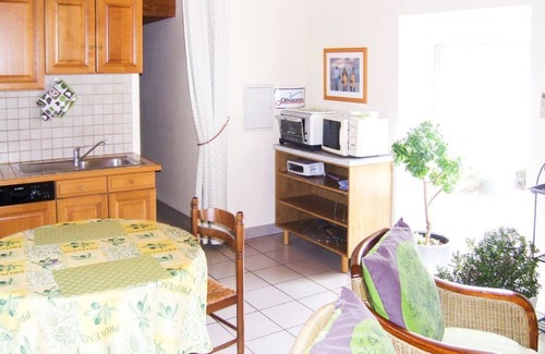 Douarnenez Casa | Gîte in character house, quiet, between sea and countryside, sleeps 5
