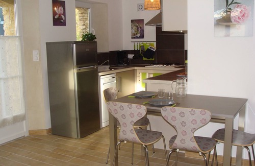 Saint-Andre-d'Olerargues Cabaña | Casa rural en Mas Provenzal, confortable, climatizada, con piscina