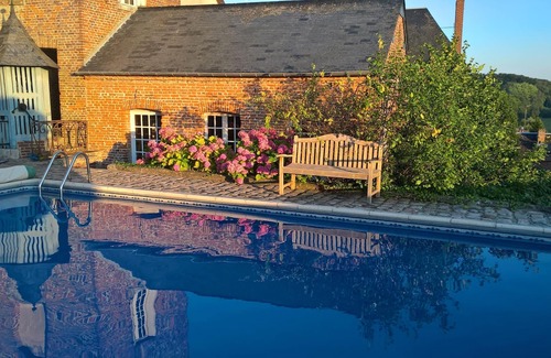 Bacqueville-en-Caux Casa | Cottage en Normandía con piscina privada y climatizada.