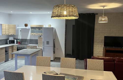 Cavillargues Casa | Gite in the countryside 15 minutes from uzès