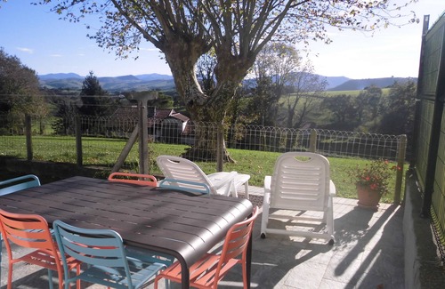 Helette Apartamento | Gîte in the heart of the Basque Country on a working farm